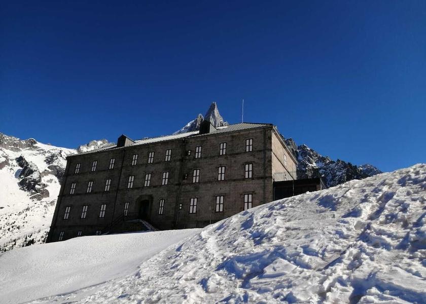 Auvergne-Rhone-Alpes Chamonix-Mont-Blanc Facade