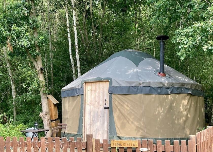 England Bedale Facade