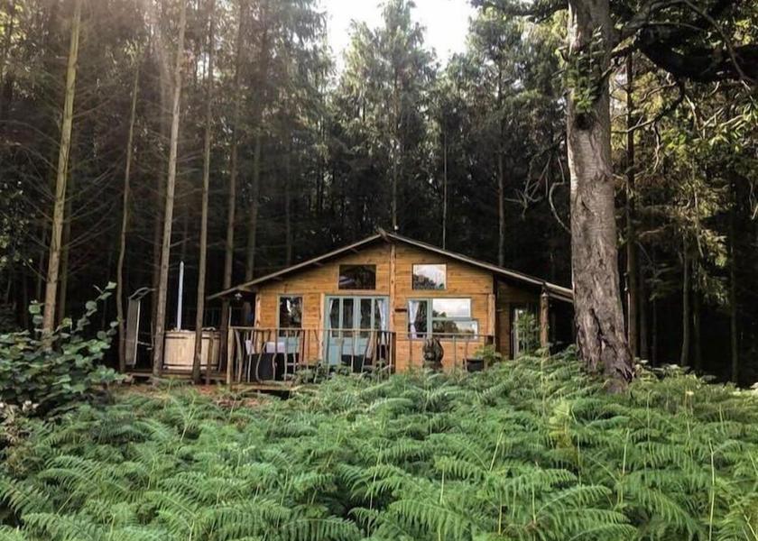 England Bedale Facade