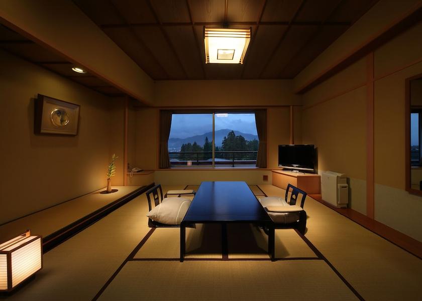 Yamagata Kaminoyama Room