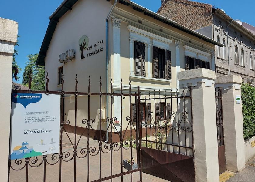  Szeged Exterior Detail