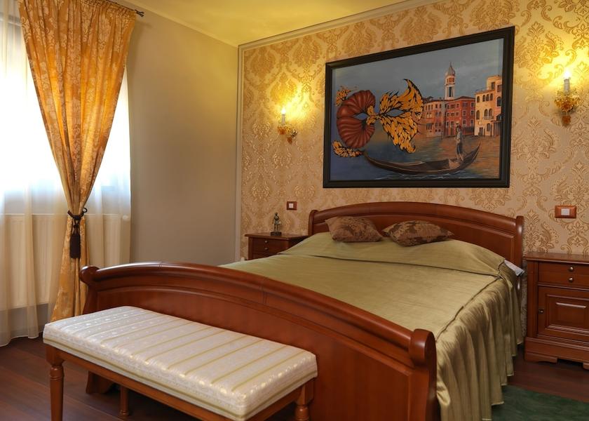 Dolj County Craiova Room