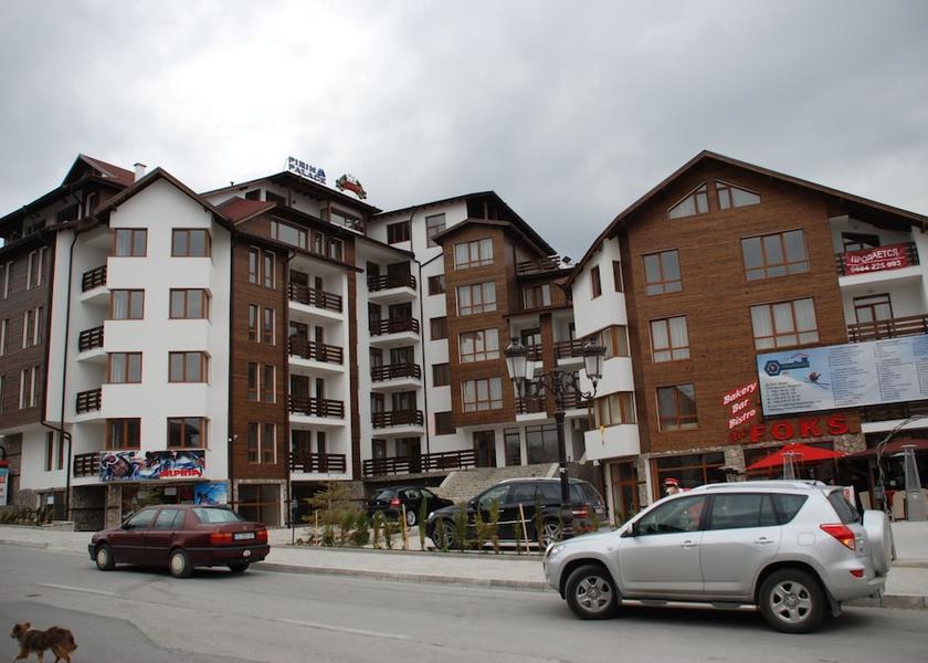  Bansko Facade