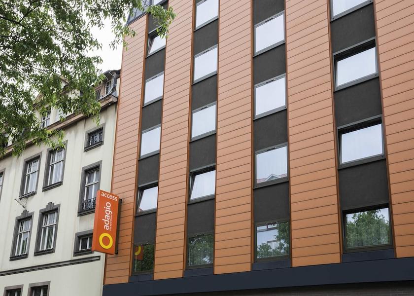 Grand Est Strasbourg Room