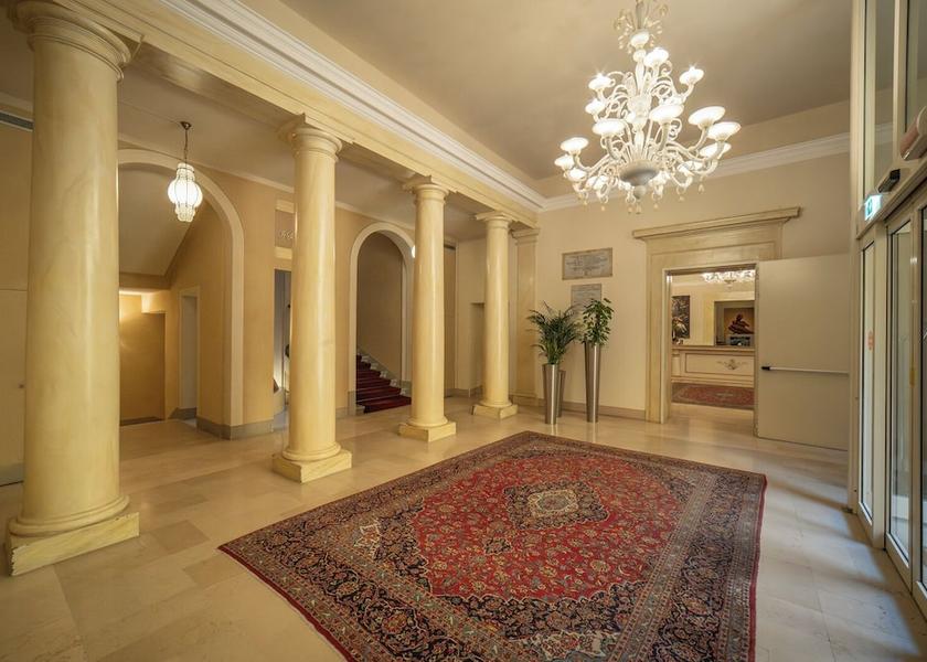 Tuscany Colle di Val d'Elsa Lobby