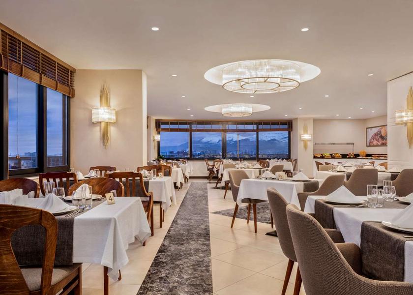 Nigde Nigde Restaurant