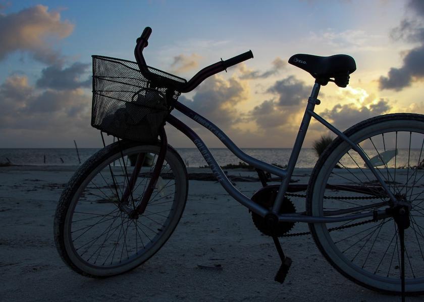 Caye Caulker Bicycling