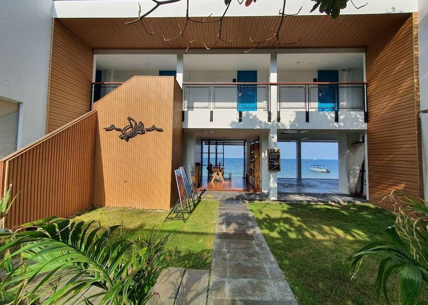 Surat Thani Koh Tao Facade
