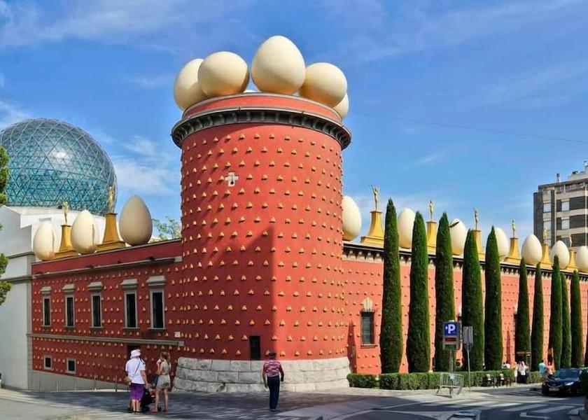 Catalonia Figueres Exterior