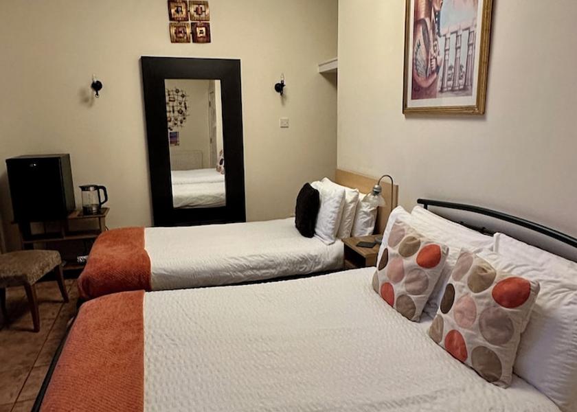 Scotland Kirkcaldy Room