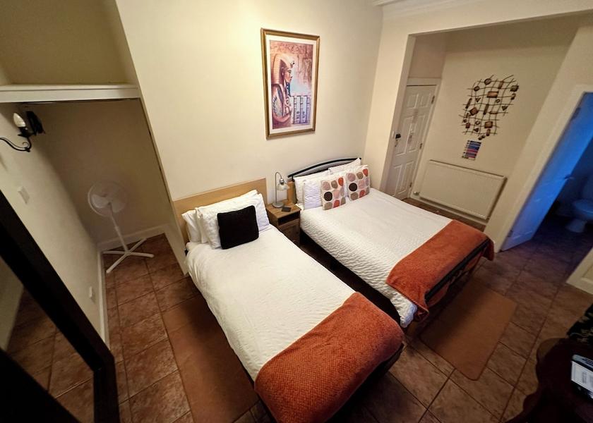 Scotland Kirkcaldy Room