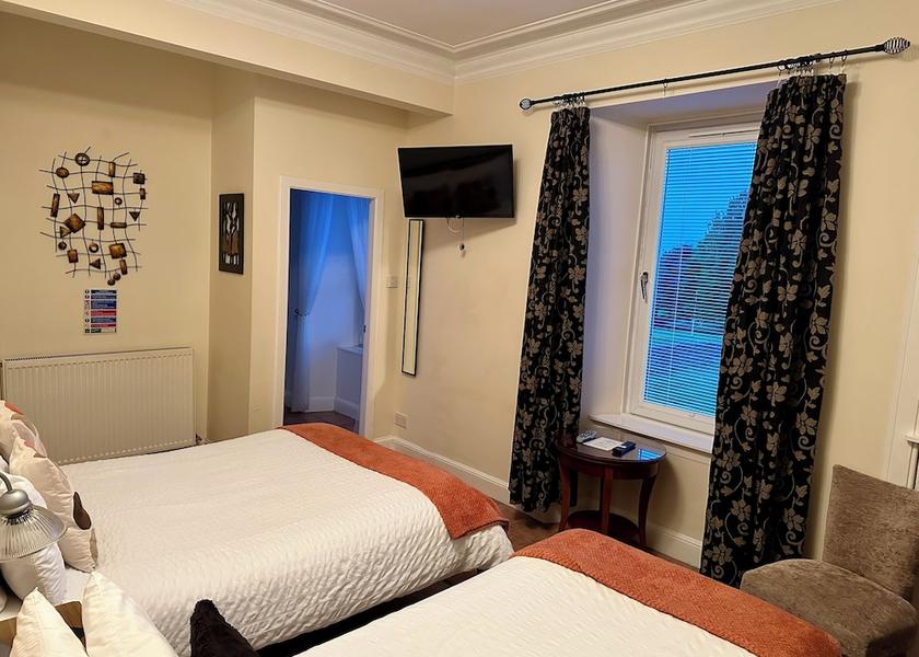 Scotland Kirkcaldy Room