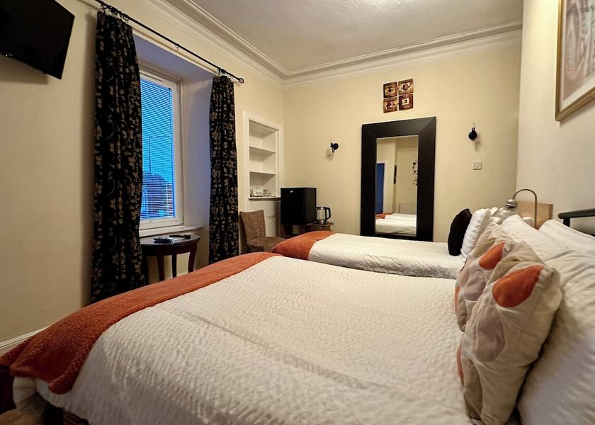 Scotland Kirkcaldy Room