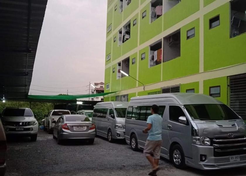 Pathum Thani Province Khlong Luang Parking