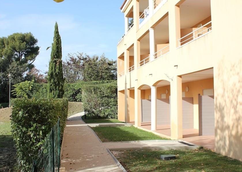 Provence - Alpes - Cote d'Azur Allauch Exterior Detail