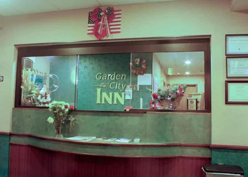 Kansas Garden City Reception