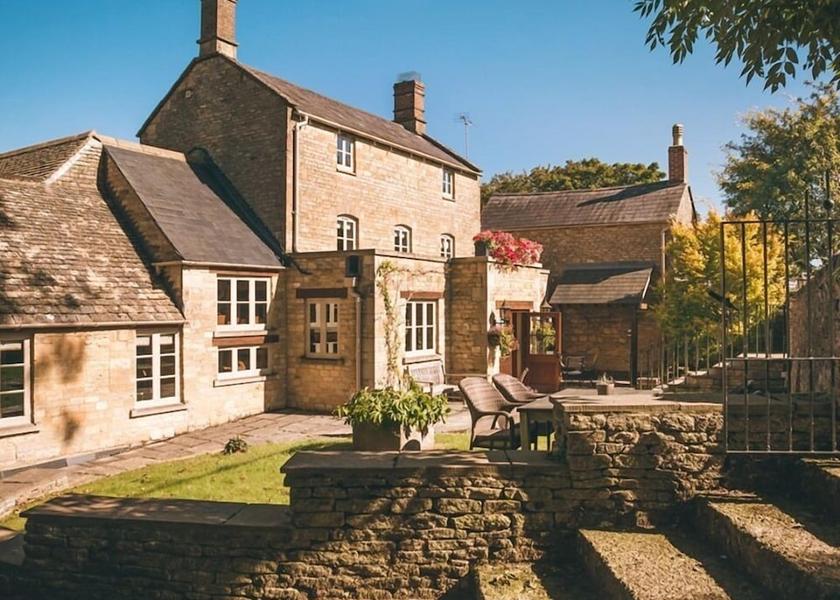 England Chipping Norton Exterior Detail