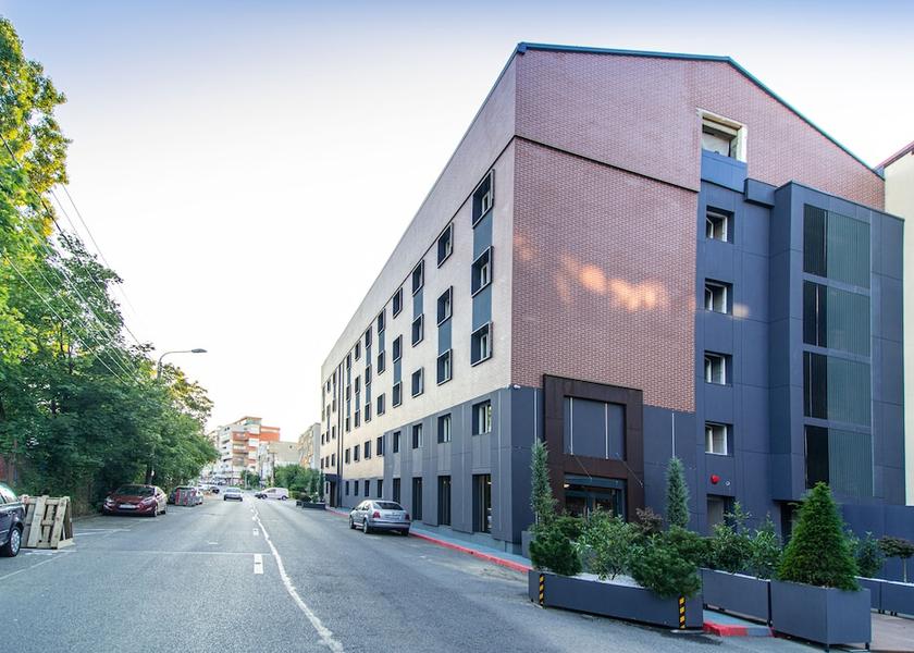  Cluj-Napoca Exterior Detail