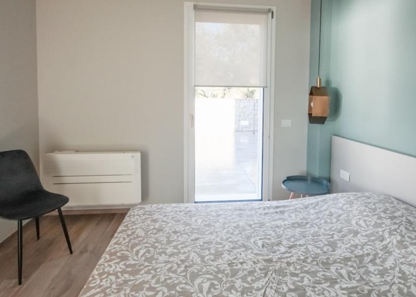 Lombardy Marone Room