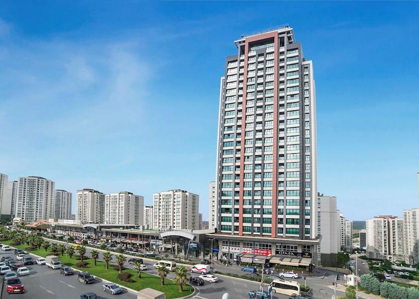  Istanbul Exterior Detail