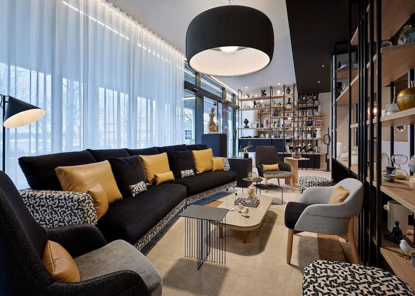 Grand Est Strasbourg Lobby
