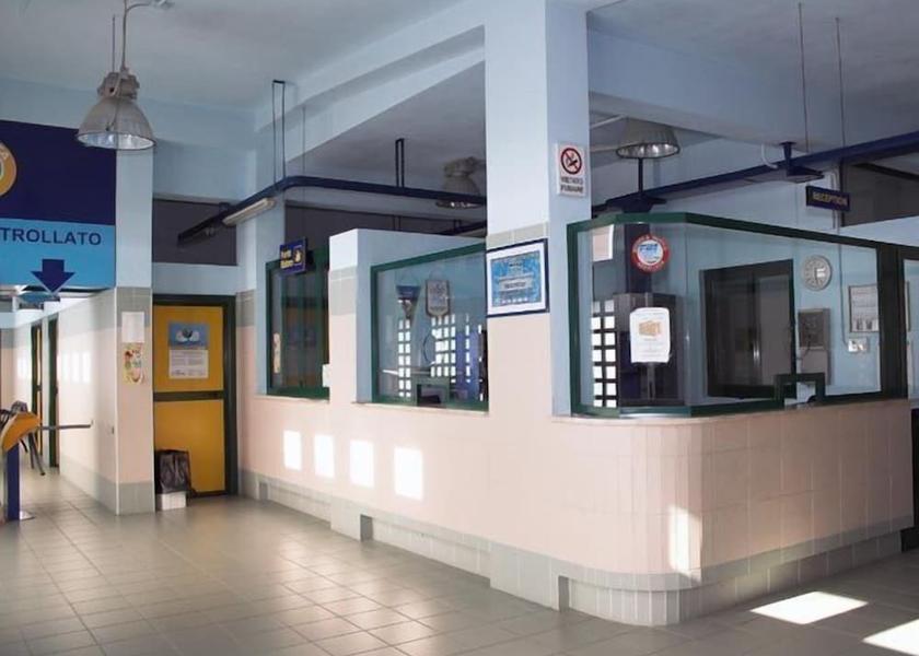 Calabria Reggio Di Calabria Interior Entrance