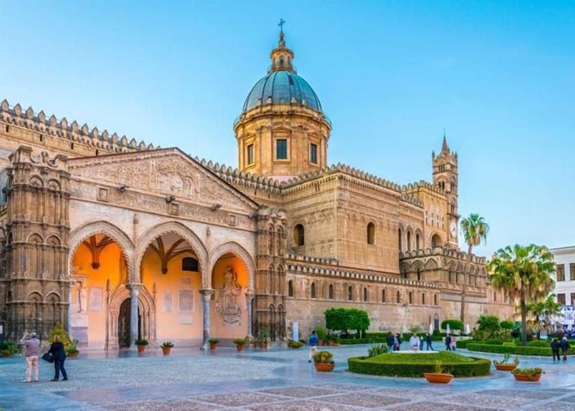 Sicily Palermo Exterior Detail