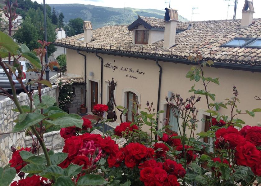 Abruzzo Pescocostanzo Exterior Detail