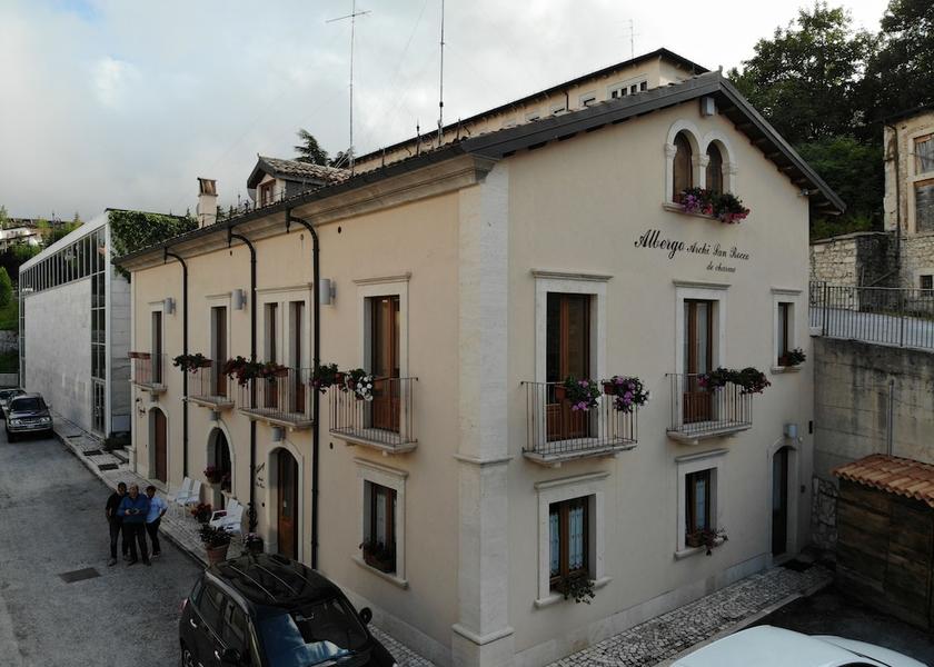 Abruzzo Pescocostanzo Exterior Detail