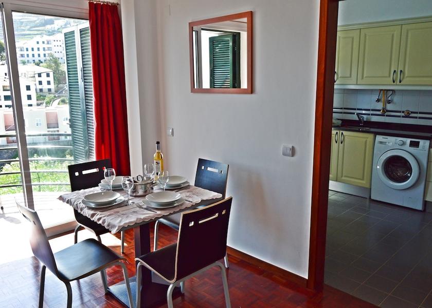 Madeira Camara de Lobos In-Room Dining