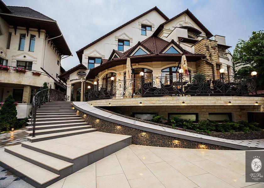  Chisinau Exterior Detail