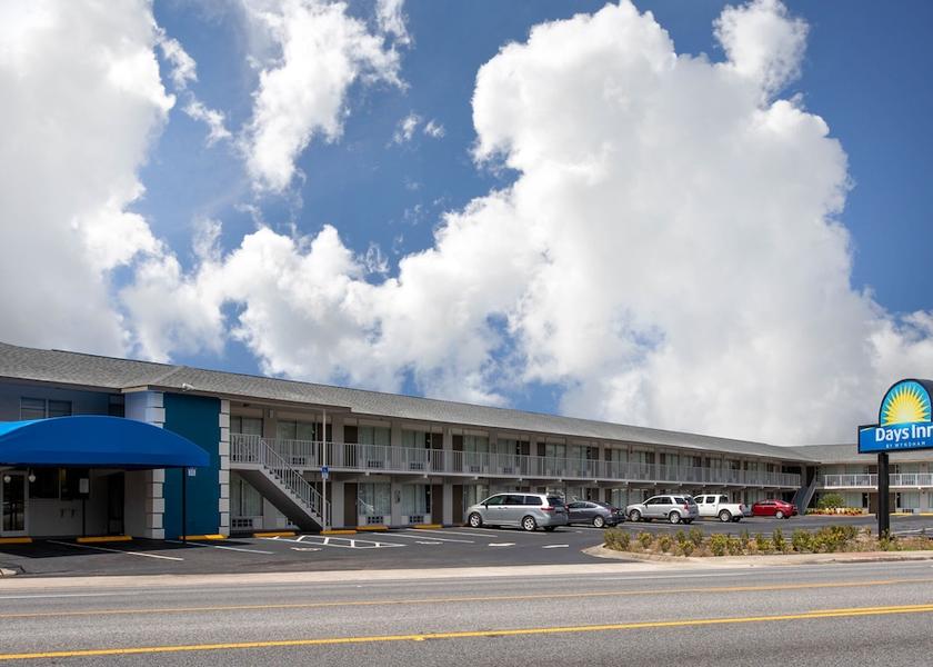 Florida Apopka Facade