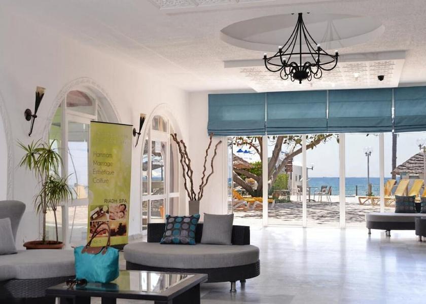  Nabeul Interior Entrance