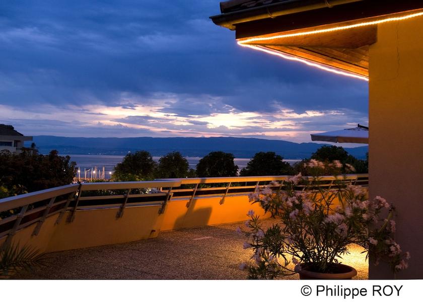 Auvergne-Rhône-Alpes Evian-les-Bains Terrace/patio