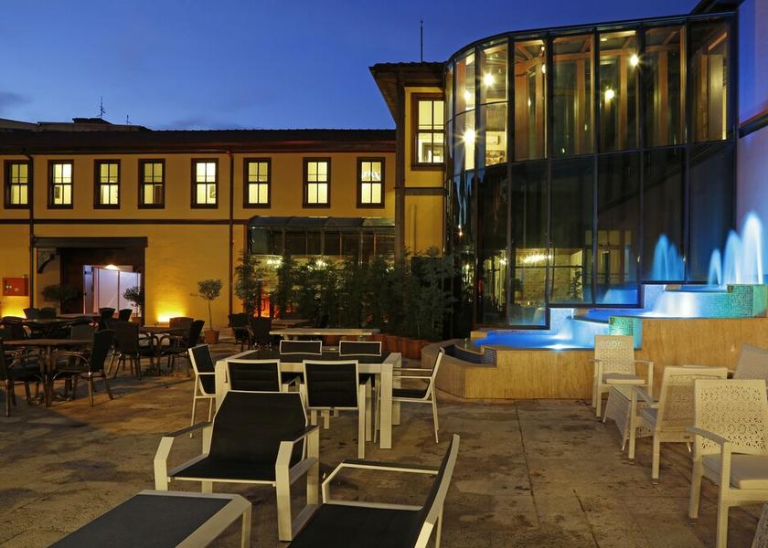 Bursa Bursa Courtyard