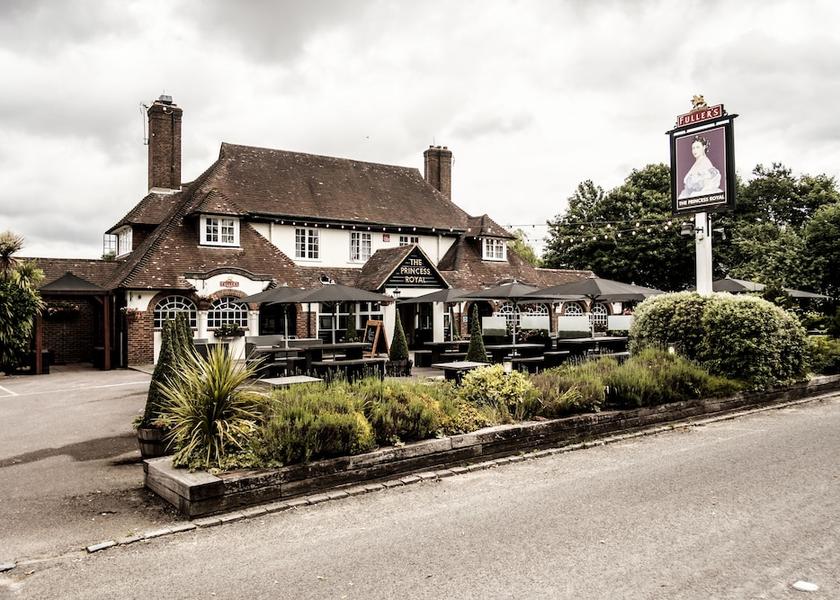 England Farnham Facade