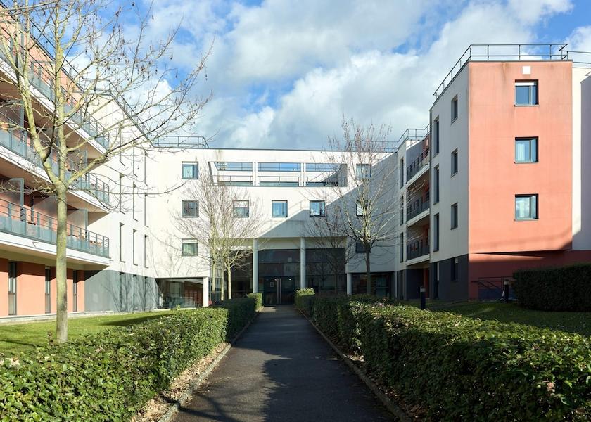 Île-de-France Saint-Cyr-l'Ecole Exterior