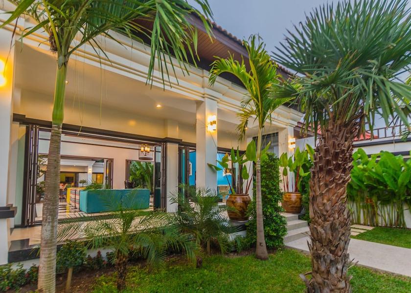 Phuket Si Sunthon Exterior Detail