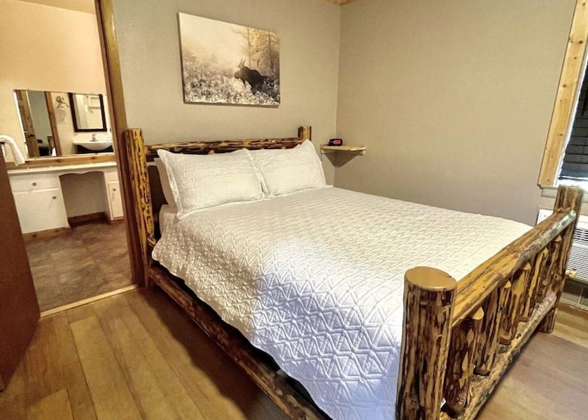 Idaho Bonners Ferry Room