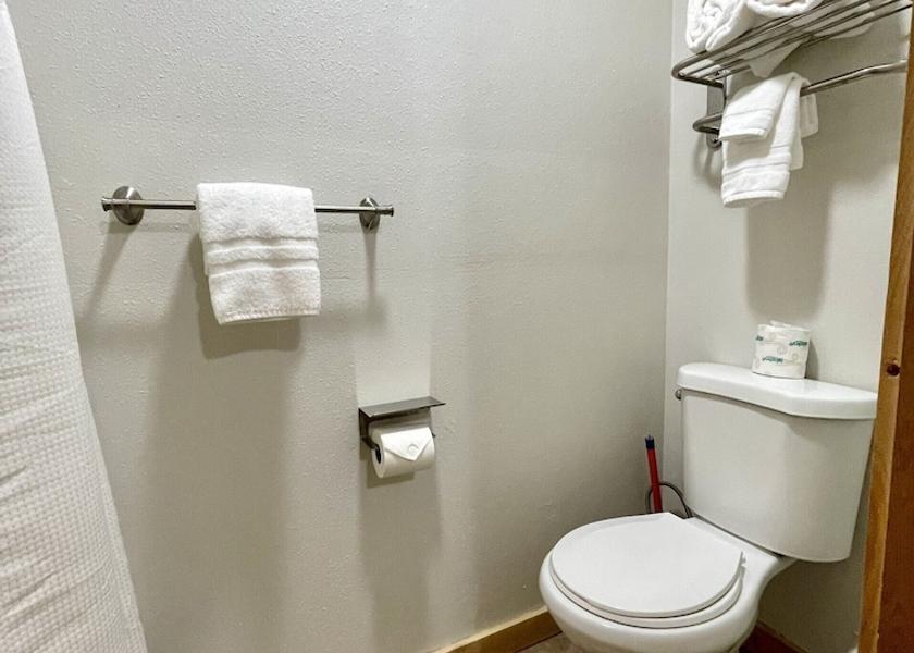 Idaho Bonners Ferry Room