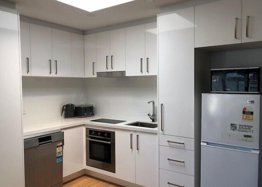 Victoria Cowes Private kitchen