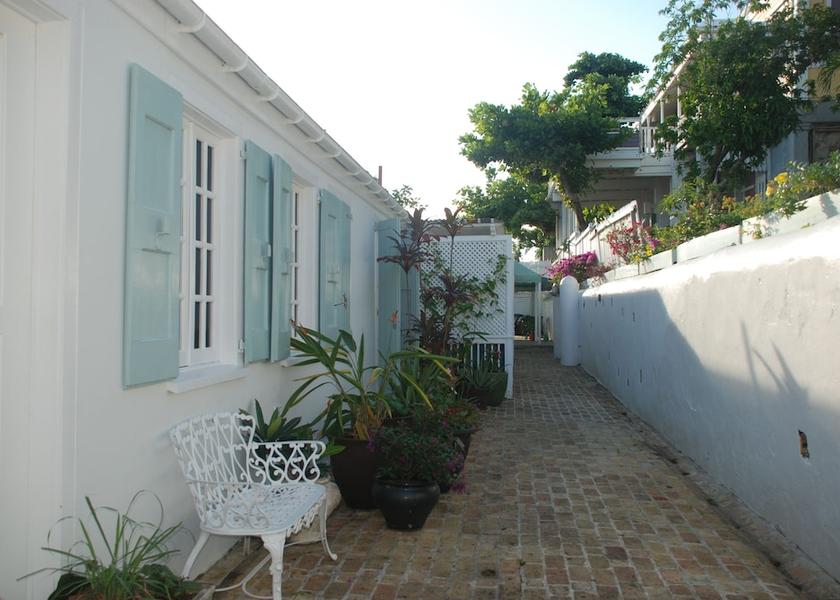  St. Thomas Courtyard