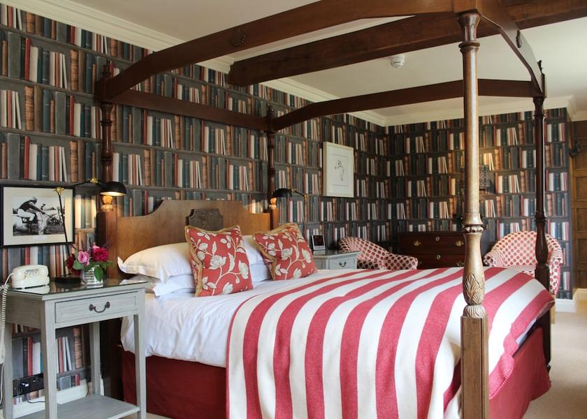 England Broadway Room