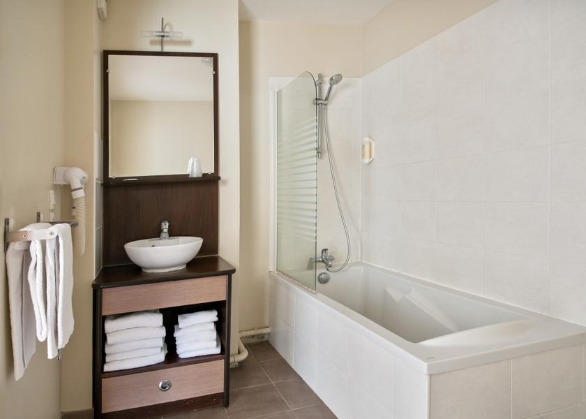 Pays de la Loire La Roche-sur-Yon Bathroom