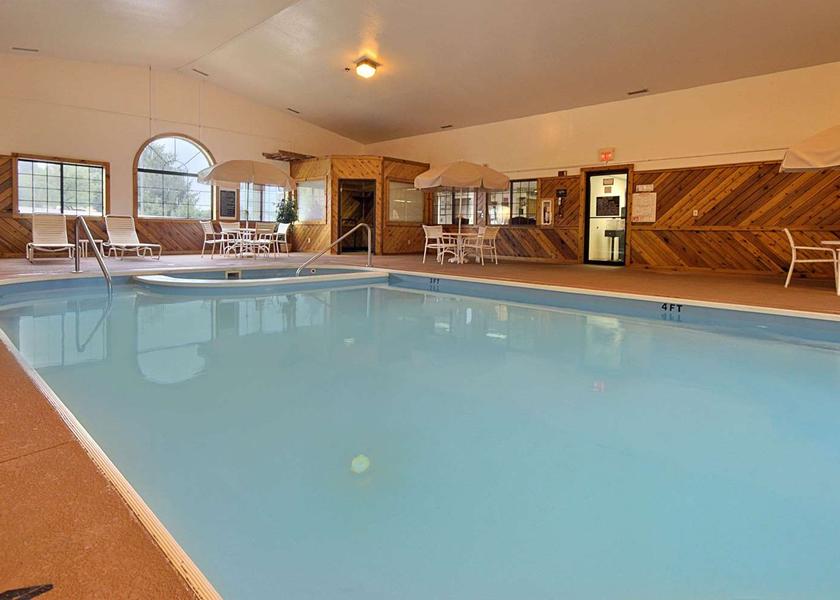 Ohio Coshocton Enjoy the heated indoor pool & relax in the hot tub.