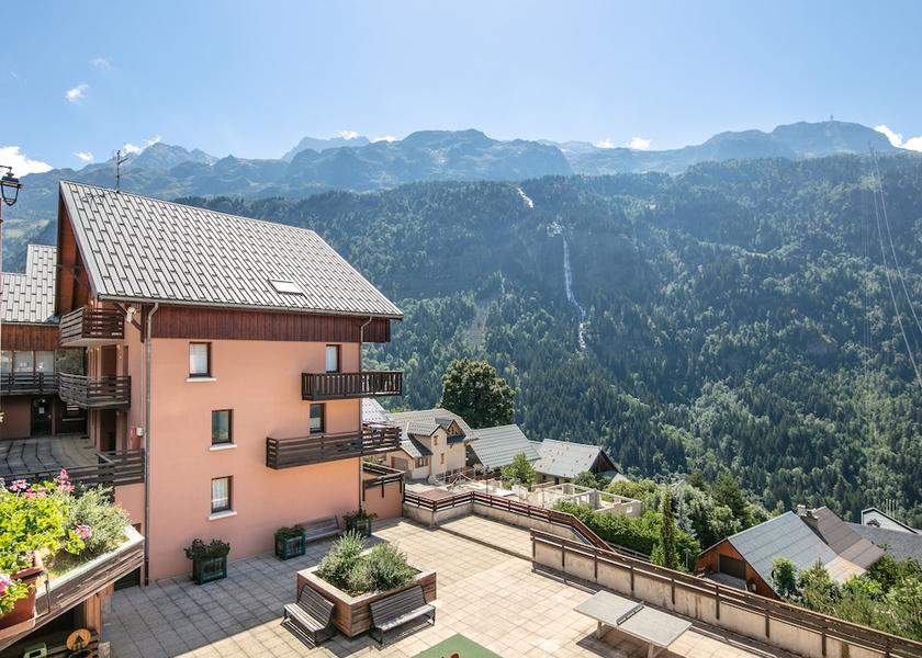 Auvergne-Rhône-Alpes Vaujany Exterior Detail