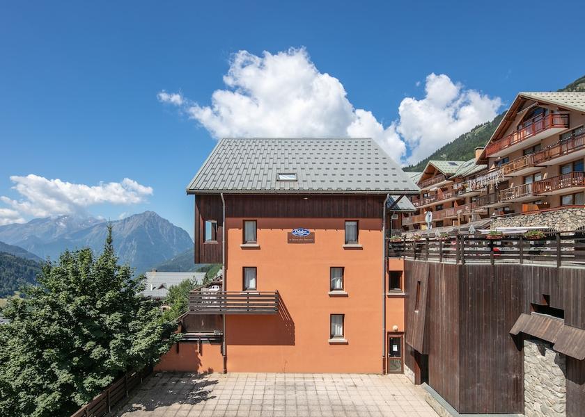 Auvergne-Rhône-Alpes Vaujany Exterior Detail