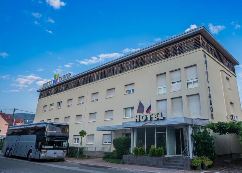  Maribor entrance