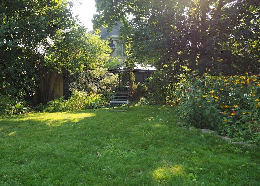 Ontario Barrie Garden