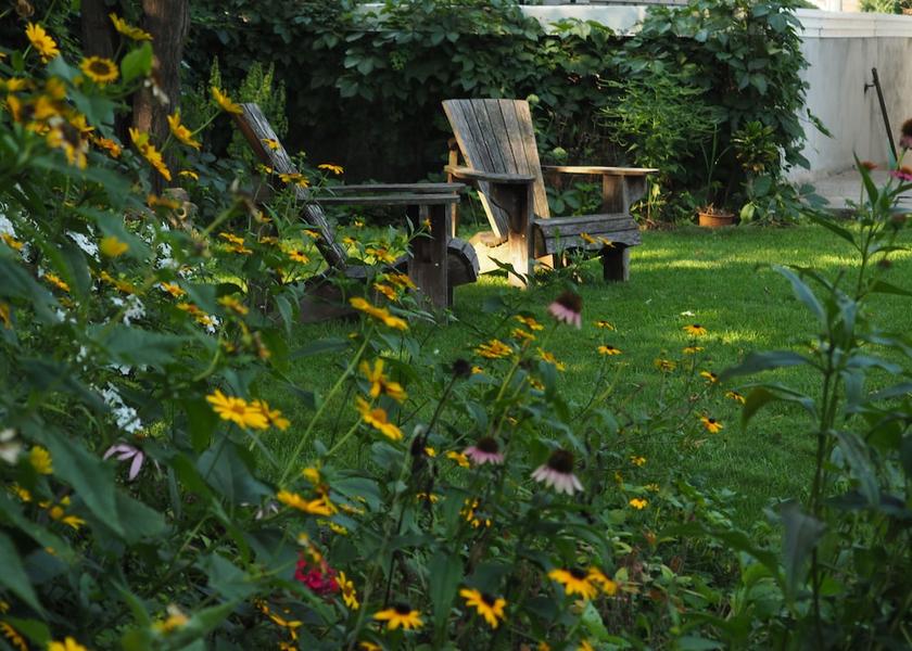 Ontario Barrie Garden